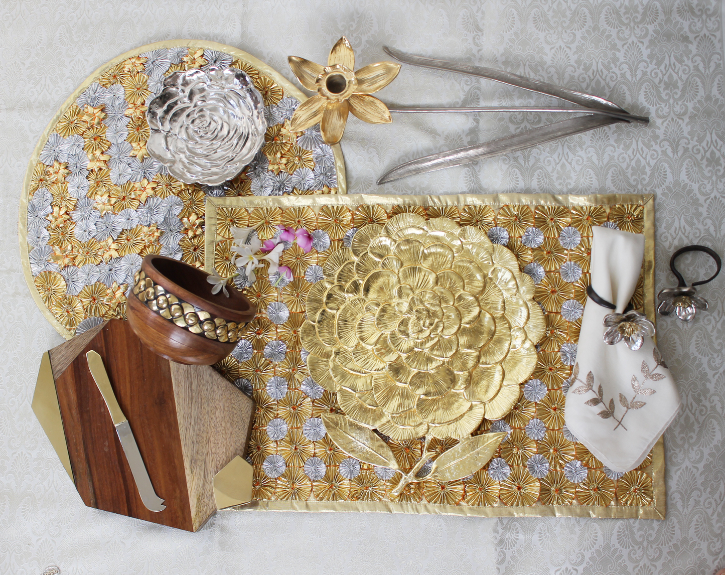 Camelia Plate (Medium)